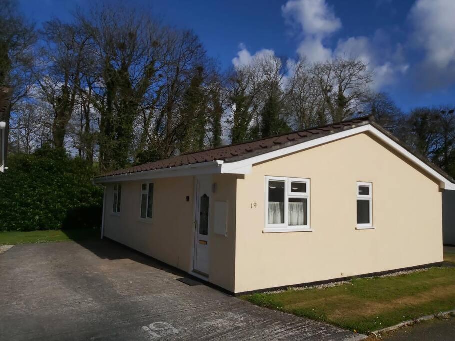 Light And Bright 3 Bedroom Bungalow In Cornwall Liskeard Exterior photo